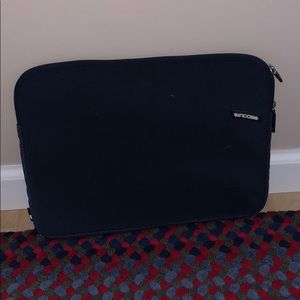 Incase laptop cover 13”